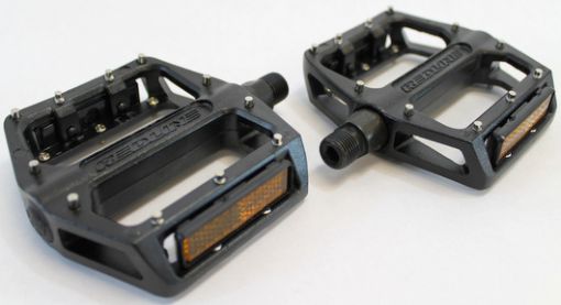 Redline Lo-Pro Alloy platform pedals w/ replaceable pins - Planet BMX